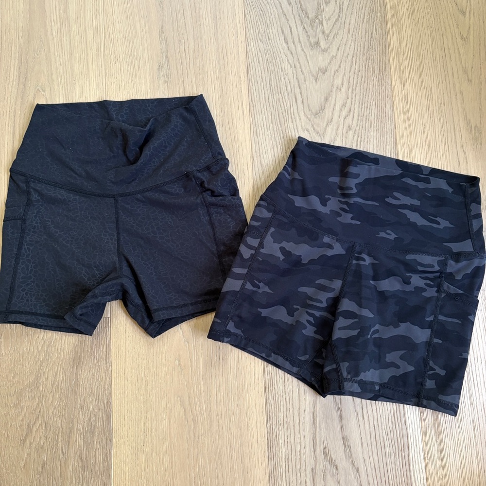 2 pairs of Sunzel bike shorts with pockets